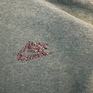 Green Nike Hoodie with Speckled Logo | Men's Small